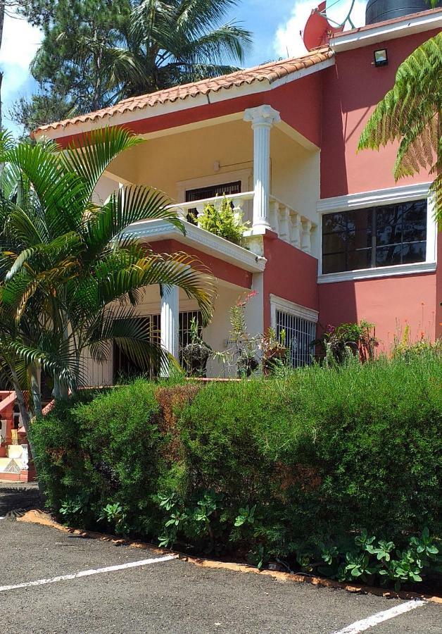 La famosa costillas a la leña Jarabacoa Exterior foto